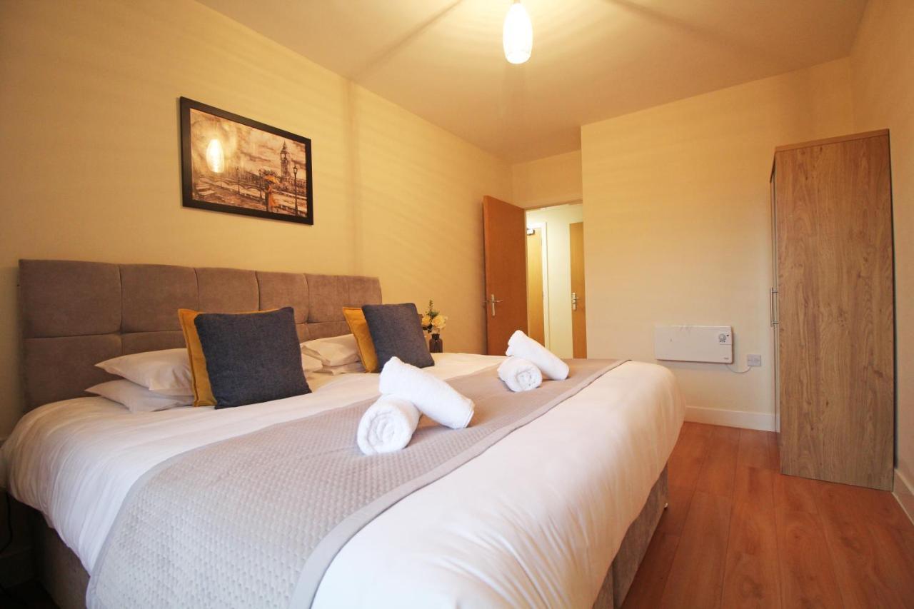 Canal Side Apartment In Chester Esterno foto
