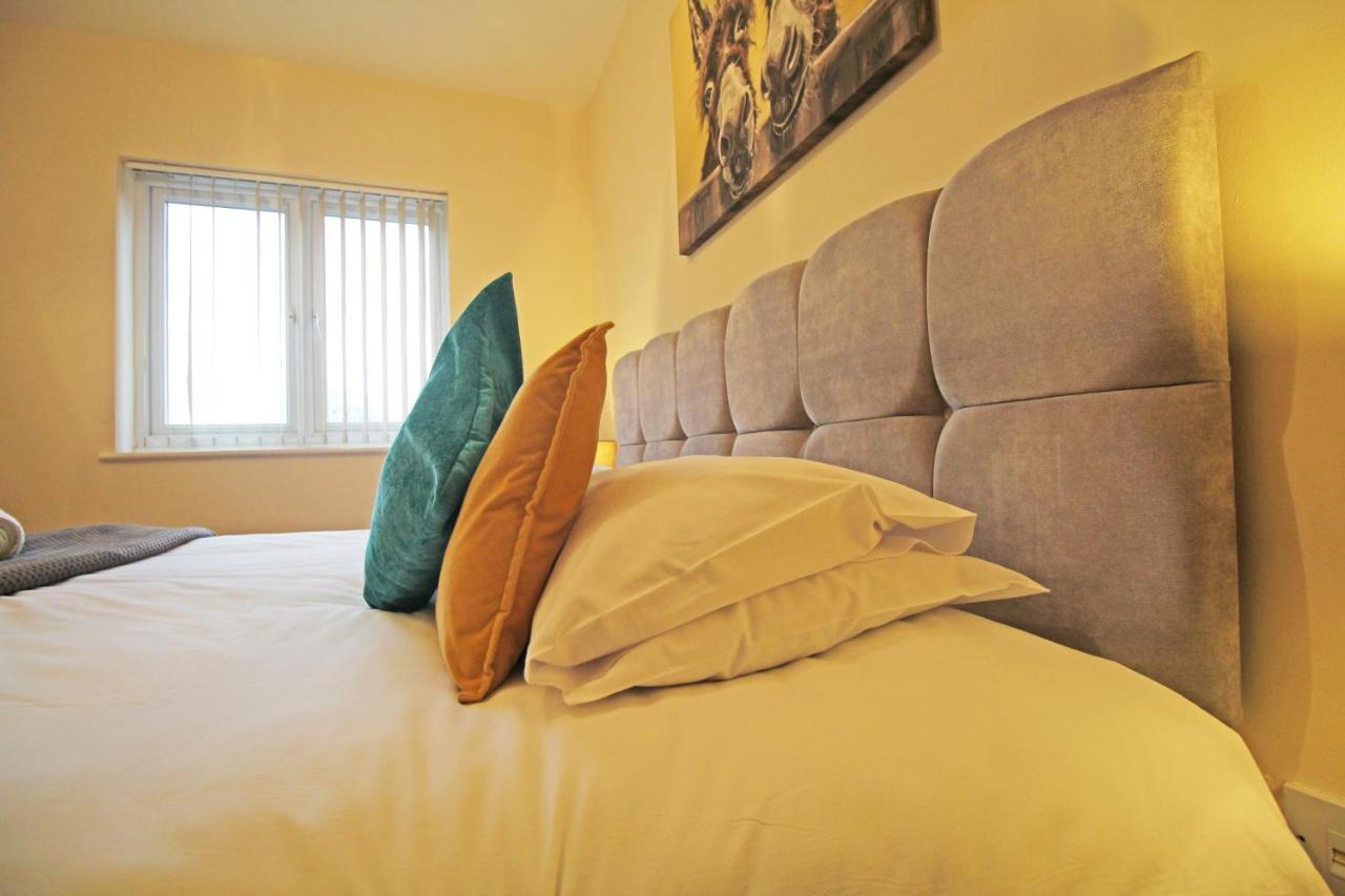 Canal Side Apartment In Chester Esterno foto