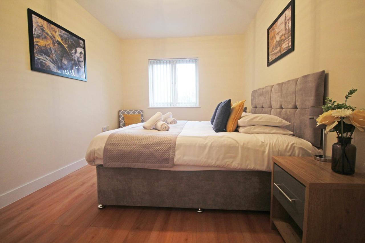 Canal Side Apartment In Chester Esterno foto